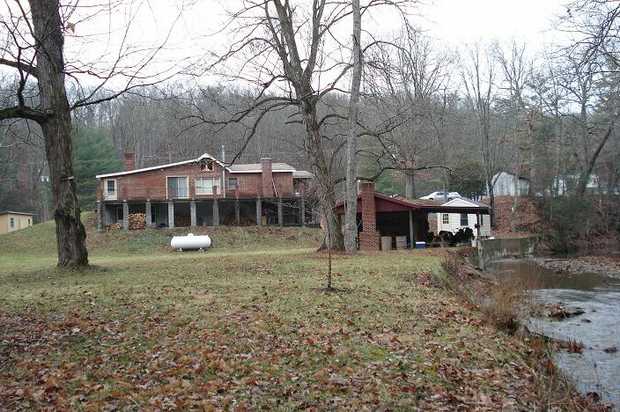 Brick Ranch on Ogles Creek